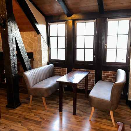 Fewo Gerichtsstube Im Rittergut Leppersdorf Bei Radeberg Fuer 6 Pers Wachau Екстериор снимка